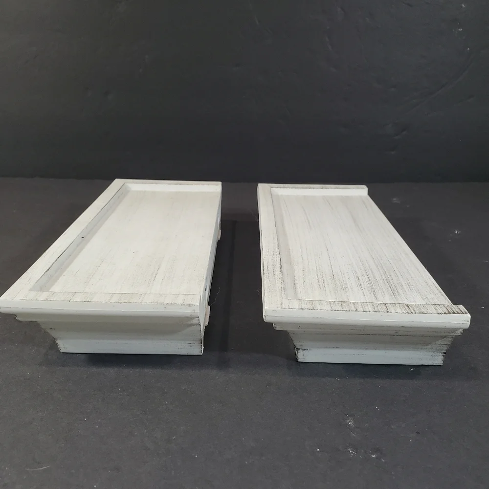 2 Distressed White Resin Floating Wall Shelves w Hanging Hooks Home Decor Accent